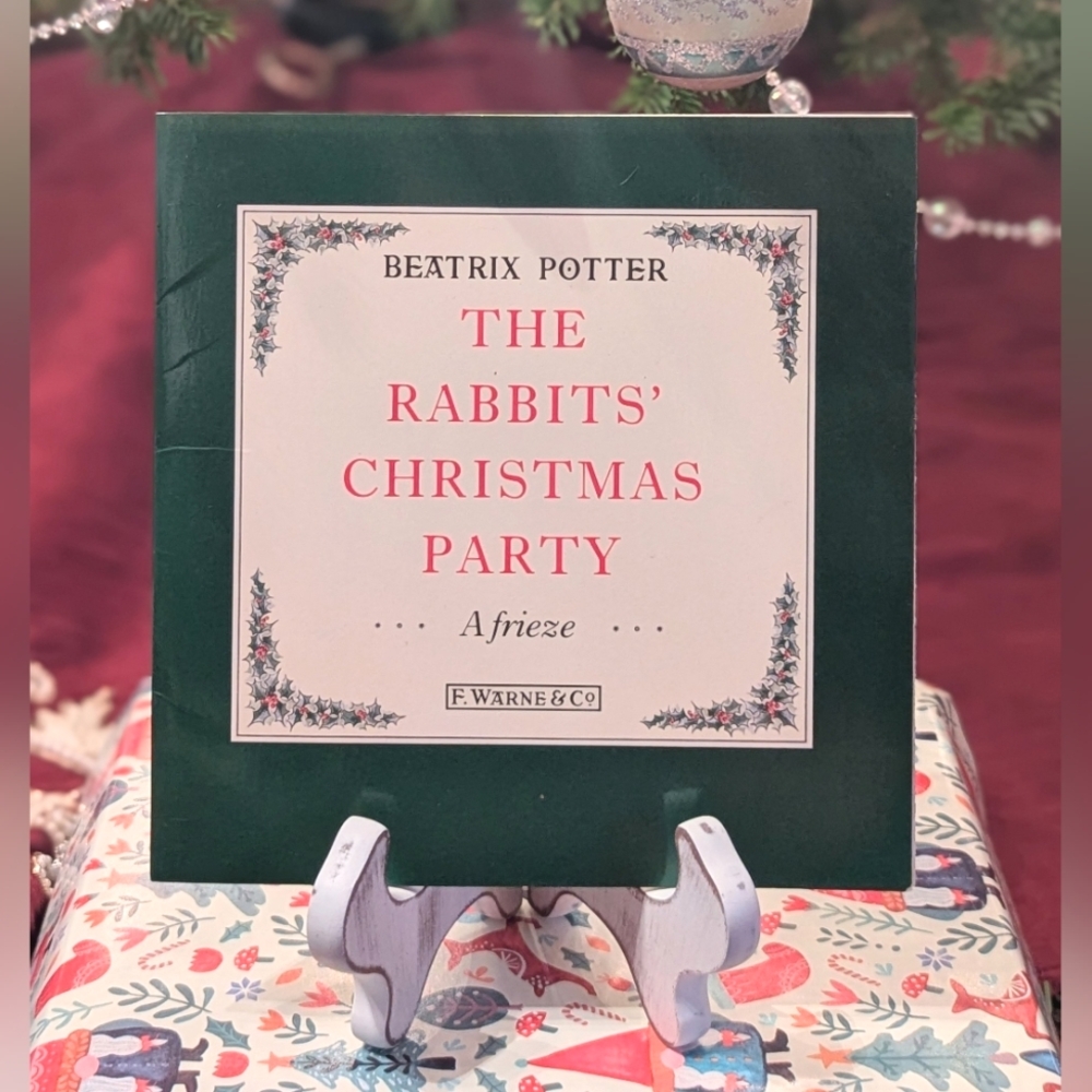 Rare Vintage Beatrix Potter's Frieze 'A Rabbits' Christmas Party'